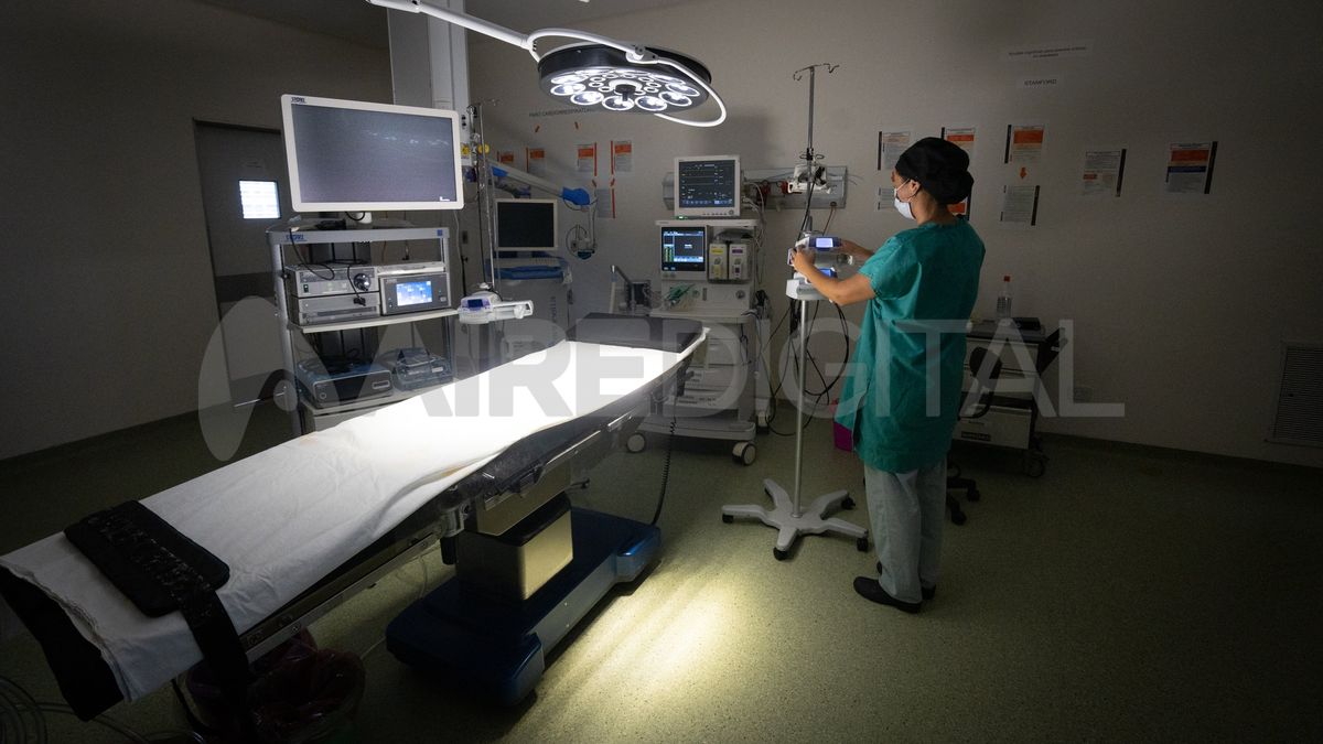 La operación es técnicamente sencilla y rápida, pero la complejidad radica en el tamaño y peso de los pacientes requiere máxima precisión para minimizar riesgos. La operación es técnicamente sencilla y rápida, pero la complejidad radica en el tamaño y peso de los pacientes requiere máxima precisión para minimizar riesgos.