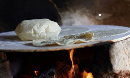 La receta para hacer una tortilla inflada sin harina ni levadura. La receta para hacer una tortilla inflada sin harina ni levadura.