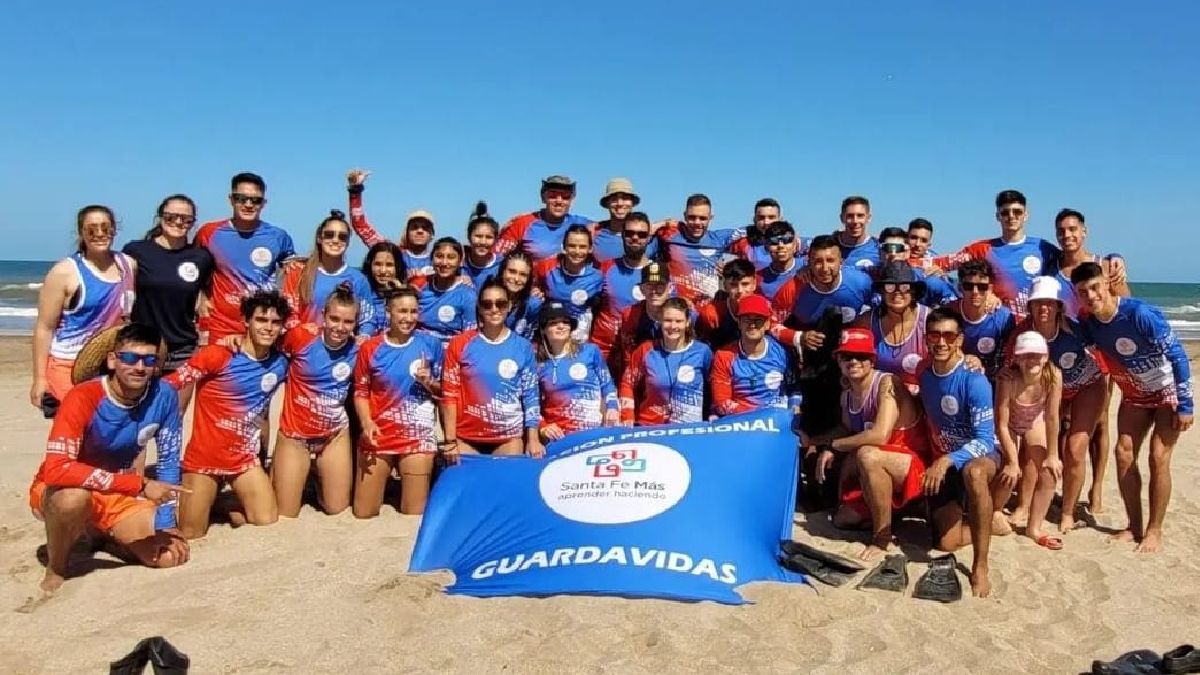 En los últimos tres años el gobierno implementó un curso teórico-práctico de Formación Profesional de Guardavidas