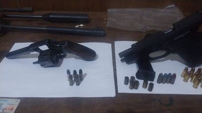 Un operativo en Santa Fe terminó con tres detenidos y armas incautadas