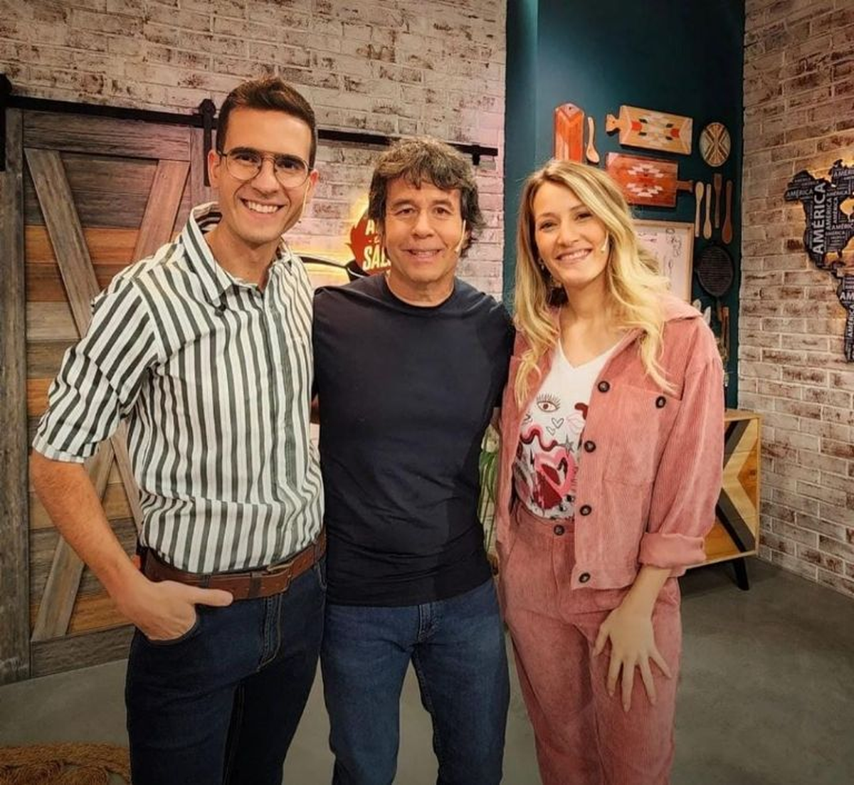 Nico Peralta, Ariel Rodríguez Palacios y Mica Viciconte