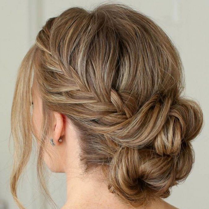 Esta temporada te enamorarás de los moños bajos: ¡palabra de Pinterest!