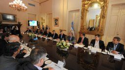 Macri recibió a los intendentes de las capitales de provincia Macri recibió a los intendentes de las capitales de provincia