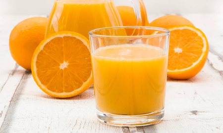 Cómo hacer el mejor jugo exprimido de naranja en casa: la receta infalible para sorprender a tu familia Cómo hacer el mejor jugo exprimido de naranja en casa: la receta infalible para sorprender a tu familia