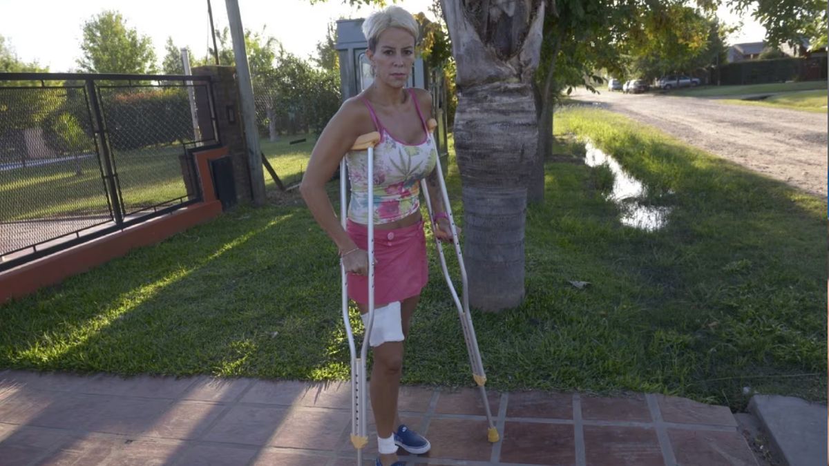 En marzo de 2020 dos sicarios, uno de ellos armado con dos pistolas, la intentaron matar cuando subía a su auto. En marzo de 2020 dos sicarios, uno de ellos armado con dos pistolas, la intentaron matar cuando subía a su auto.