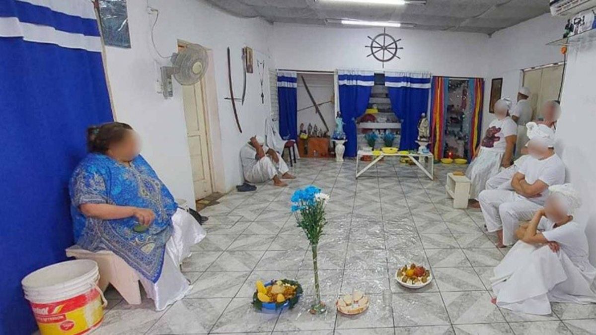 El interior de la secta umbanda en Rosario.