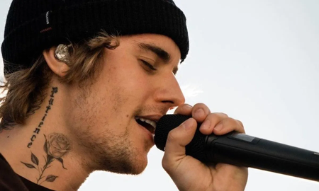 No es la primera vez que Justin Bieber, el cantante canadiense, genera controversia por realizarse rastas en la cabeza. No es la primera vez que Justin Bieber, el cantante canadiense, genera controversia por realizarse rastas en la cabeza.