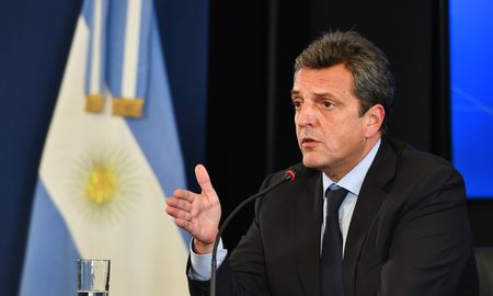 Sergio Massa encabeza una visita oficial a China. Sergio Massa encabeza una visita oficial a China.