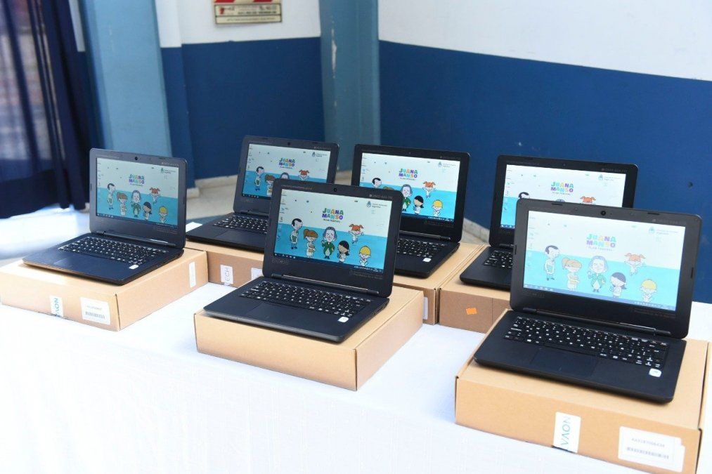 El Plan Juana Manso contempla un inicio de 100 mil computadoras.&nbsp;