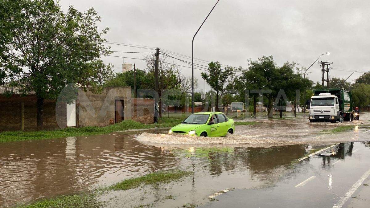 Se determinó que hay una mayor probabilidad de que las lluvias sean superiores a las normales sobre la región. Se determinó que hay una mayor probabilidad de que las lluvias sean superiores a las normales sobre la región.