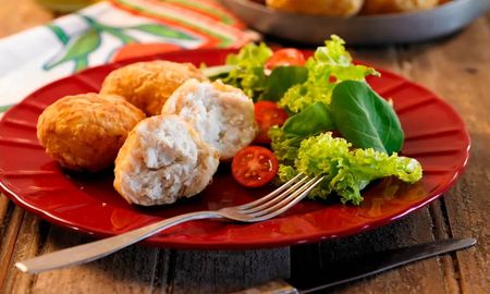 Croquetas de pollo, by Maru Botana. Croquetas de pollo, by Maru Botana.