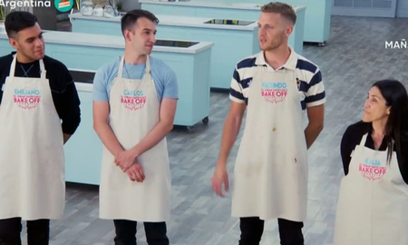 La esperada final de Bake Off será entre Carlos y Facundo. Este lunes el jurado deberá elegir al Mejor Pastelero Amateur de Argentina. La esperada final de Bake Off será entre Carlos y Facundo. Este lunes el jurado deberá elegir al Mejor Pastelero Amateur de Argentina.