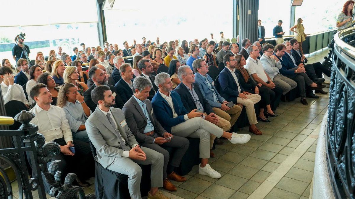 Santa Fe estuvo presente en el debate por el Día Internacional del Juego Responsable. Santa Fe estuvo presente en el debate por el Día Internacional del Juego Responsable.