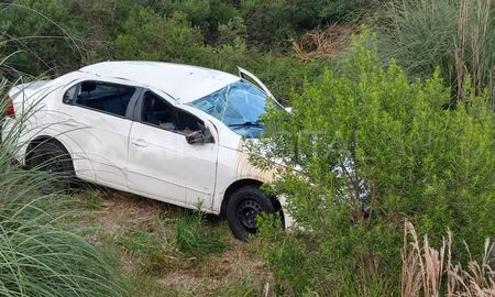 Un auto volcó en la Circunvalación Oeste