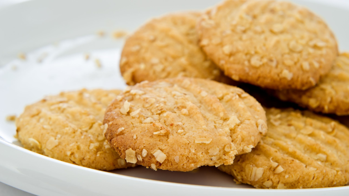 La receta fácil para hacer las mejores galletitas de avena sin manteca y en 3 pasos