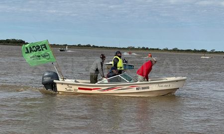 Este evento combina el apasionante torneo de pesca con una fiesta popular para toda la familia. Este evento combina el apasionante torneo de pesca con una fiesta popular para toda la familia.