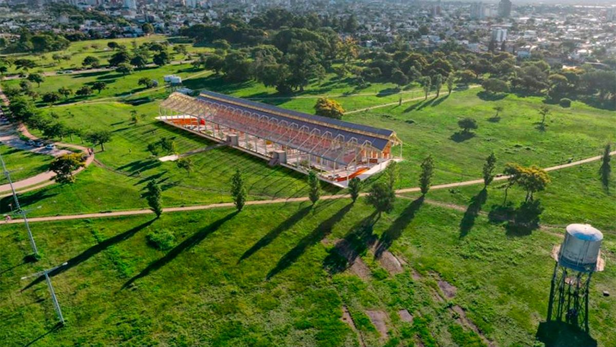 Desde el aire: así quedaría el viejo galpón fosa si se concreta el proyecto de la Asociación Parque Federal de Santa Fe.