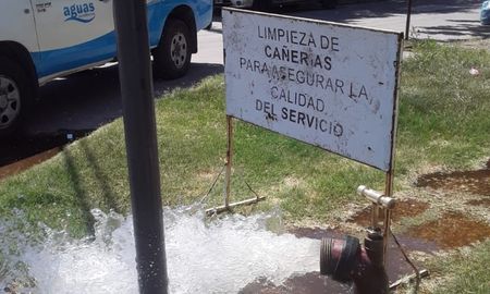 Assa asegura que ya se solucionaron los problemas en barrio Roque Sáenz Peña de la ciudad de Santa Fe. Assa asegura que ya se solucionaron los problemas en barrio Roque Sáenz Peña de la ciudad de Santa Fe.