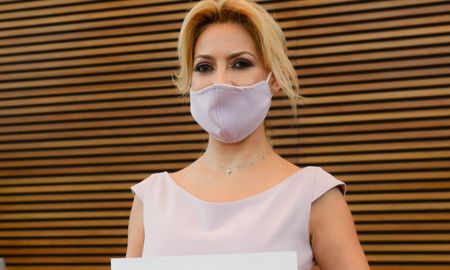 Yañez declaró que, como parte de la violencia sufrida por el exmandatario, en 2016 habría sido forzada a interrumpir un embrazo. Yañez declaró que, como parte de la violencia sufrida por el exmandatario, en 2016 habría sido forzada a interrumpir un embrazo.