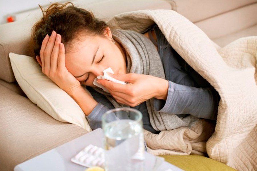 La recomendación de los especialistas es mantener los cuidados habituales: vacunación antigripal, higiene frecuente de manos, ventilación de ambientes y evitar el contacto de personas con síntomas.