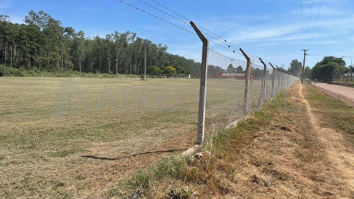 El club Independiente fue blanco de robo seis veces en dos meses: esta vez se llevaron parte del alambrado perimetral. El club Independiente fue blanco de robo seis veces en dos meses: esta vez se llevaron parte del alambrado perimetral.