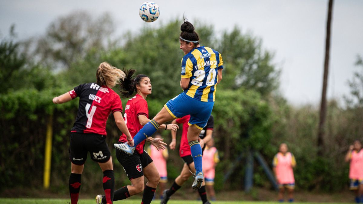 El clásico rosarino se disputó este viernes por la tarde en la Cristalería. El clásico rosarino se disputó este viernes por la tarde en la Cristalería.