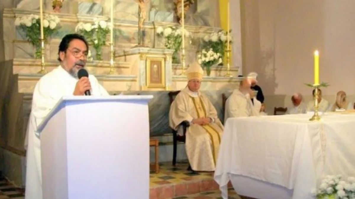 Ni Una Menos reclamó que no prescriba la causa de abuso contra el cura Moisés Pachado&nbsp;