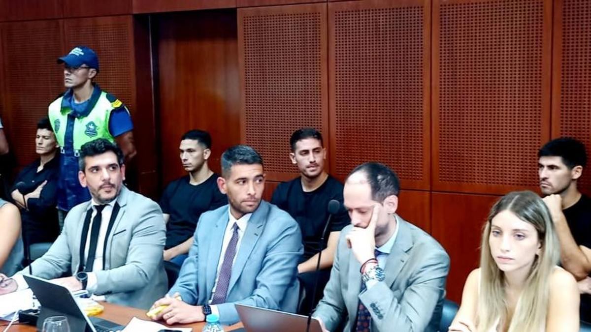 Qué dijeron los jugadores de Vélez tras ser acusados de abuso sexual