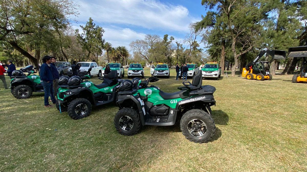 El intendente mencionó además que, tras concretar estos trabajos en conjunto con el Ministerio de Seguridad, buscará avanzar en la concreción del programa Ojos en Alerta. El intendente mencionó además que, tras concretar estos trabajos en conjunto con el Ministerio de Seguridad, buscará avanzar en la concreción del programa Ojos en Alerta.