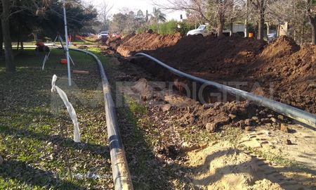 La obra de ampliación del Acueducto Desvío Arijón abastecerá de agua a 13.000 vecinos de los barrios Jorge Newbery. La obra de ampliación del Acueducto Desvío Arijón abastecerá de agua a 13.000 vecinos de los barrios Jorge Newbery.