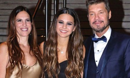 Paula Robles es madre de Juanita y Francisco Tinelli. Paula Robles es madre de Juanita y Francisco Tinelli.