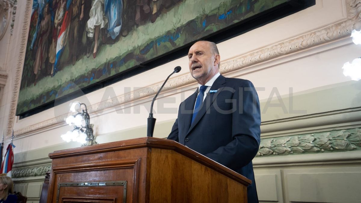 Al diputado Pullaro no le gustó el discurso de Perotti: