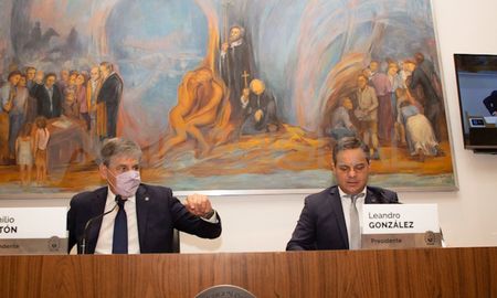 En contacto con Aire Digital, los distintos integrantes de los bloques que conforman el cuerpo legislativo brindaron su opinión y su balance sobre lo expuesto por Emilio Jatón. En contacto con Aire Digital, los distintos integrantes de los bloques que conforman el cuerpo legislativo brindaron su opinión y su balance sobre lo expuesto por Emilio Jatón.