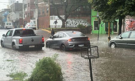 La ciudad de Santa Fe registra intensas tormentas con una caída de más de 50 milímetros en alrededor de una hora La ciudad de Santa Fe registra intensas tormentas con una caída de más de 50 milímetros en alrededor de una hora