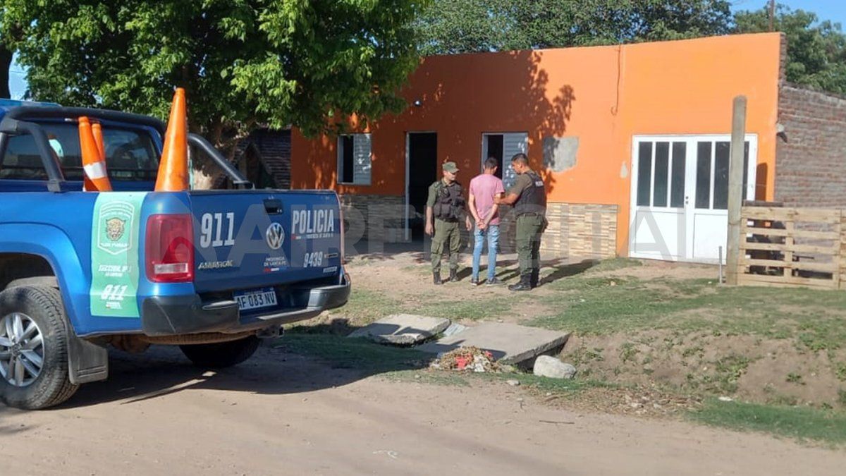 El momento en que se dio la aprehensión del hombre imputado por robarse dos caballos.