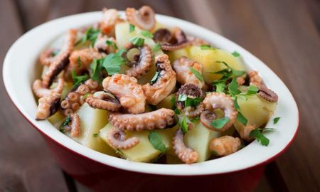 Todos los detalles para hacer un rico escabeche de la mano de Maru Botana. Todos los detalles para hacer un rico escabeche de la mano de Maru Botana.