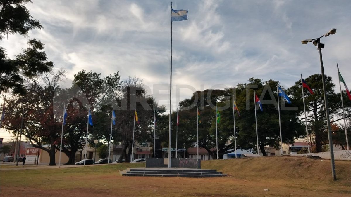 Desde el municipio confirmaron que en la segunda parte del año se pondrá en marcha la puesta en valor de tres plazas en la ciudad de Santa Fe.