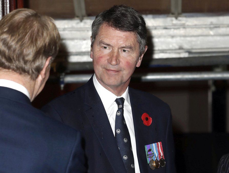 Vicealmirante Sir Timothy Laurence