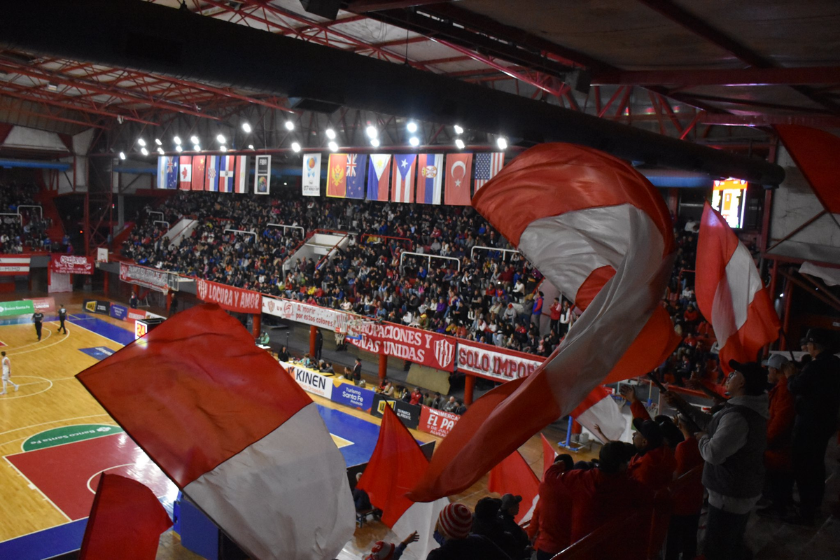 Ganó Unión en básquet y festejó la provincia de Santa Fe: el Tatengue sigue en la LIGA NACIONAL. Ganó Unión en básquet y festejó la provincia de Santa Fe: el Tatengue sigue en la LIGA NACIONAL.