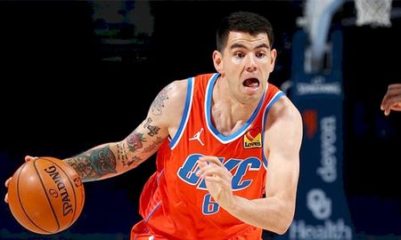 Gabriel Deck volvió a jugar en la NBA con Oklahoma City Thunder pero no pudo evitar la derrota de su equipo frente a Sacramento Kings. Gabriel Deck volvió a jugar en la NBA con Oklahoma City Thunder pero no pudo evitar la derrota de su equipo frente a Sacramento Kings.