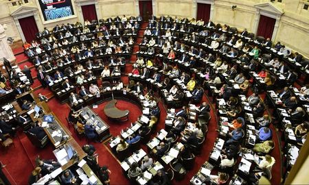 El oficialismo avanzará con la firma del dictamen este jueves. El oficialismo avanzará con la firma del dictamen este jueves.