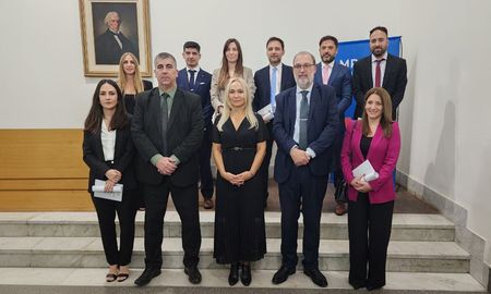 Por primera vez, luego de la reforma constitucional en Santa Fe, la jura de nuevos fiscales se realizó ante la autoridad del MPA. Por primera vez, luego de la reforma constitucional en Santa Fe, la jura de nuevos fiscales se realizó ante la autoridad del MPA.