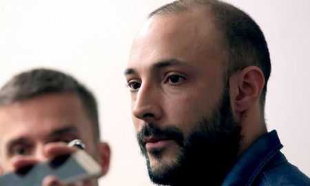 Leonardo, Fariña, acusado de ayudar a Lázaro Báez a lavar millones de dólares y que es juzgado en el juicio de la Ruta del Dinero K, fue contratado por su propio abogado, Roberto Herrera, como ayudante en su estudio de abogado. Leonardo, Fariña, acusado de ayudar a Lázaro Báez a lavar millones de dólares y que es juzgado en el juicio de la Ruta del Dinero K, fue contratado por su propio abogado, Roberto Herrera, como ayudante en su estudio de abogado.