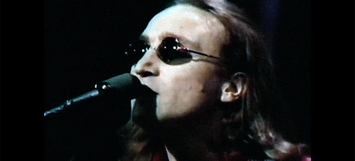 John Lennon ofrece el que sería su último concierto en el Reino Unido
