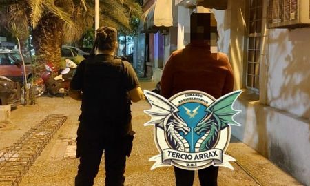 Santa Fe: Una mujer fue perseguida por el hombre a quien le robó y detenida por la policía Santa Fe: Una mujer fue perseguida por el hombre a quien le robó y detenida por la policía