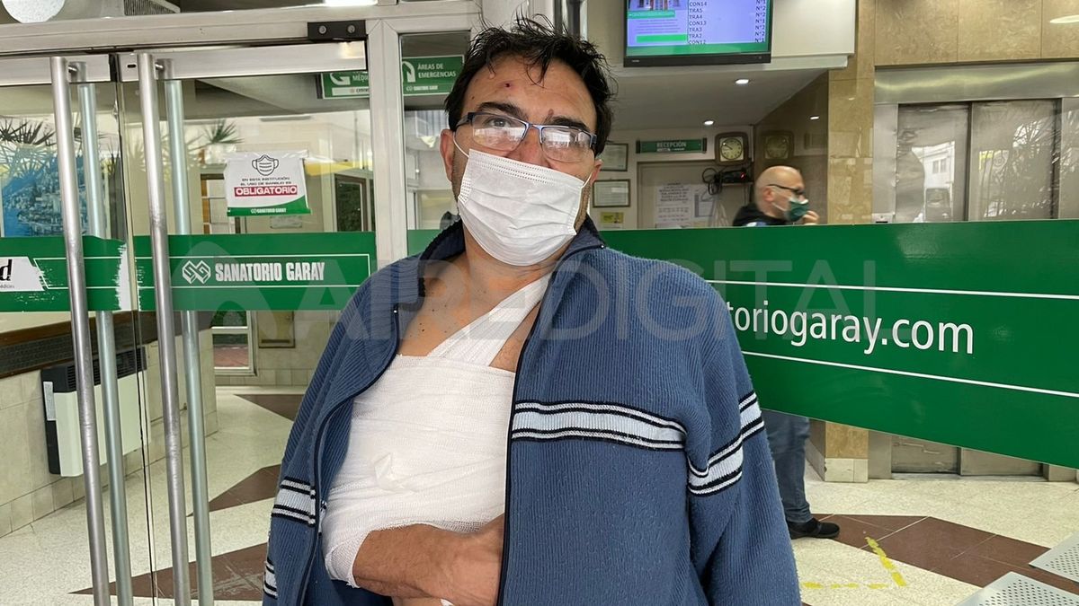 Eduardo Pontoni: le descolocaron el hombro en medio de un asalto.