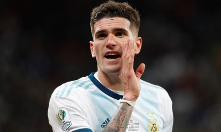 Rodrigo De Paul se ganó un lugar en la Selección Argentina bajo la conducción de Lionel Scaloni. Rodrigo De Paul se ganó un lugar en la Selección Argentina bajo la conducción de Lionel Scaloni.