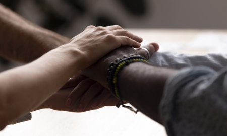 El especialista remarcó la importancia de abordar la salud mental desde el entorno cotidiano. El especialista remarcó la importancia de abordar la salud mental desde el entorno cotidiano.