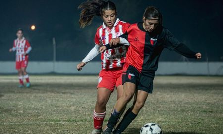 Unión y Colón igualaron en el clásico de fútbol femenino por Liga Santafesina. Foto: Prensa Unión. Unión y Colón igualaron en el clásico de fútbol femenino por Liga Santafesina. Foto: Prensa Unión.
