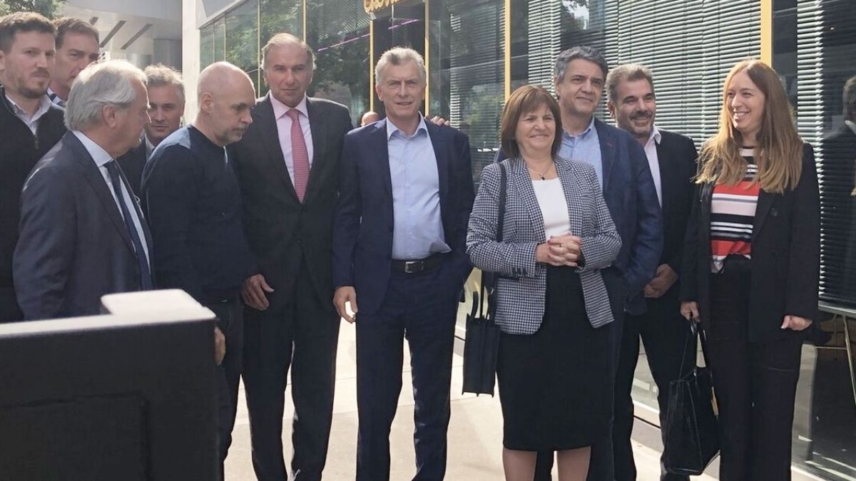 El expresidente pidió no seguir al radicalismo en algunos temas legislativos.